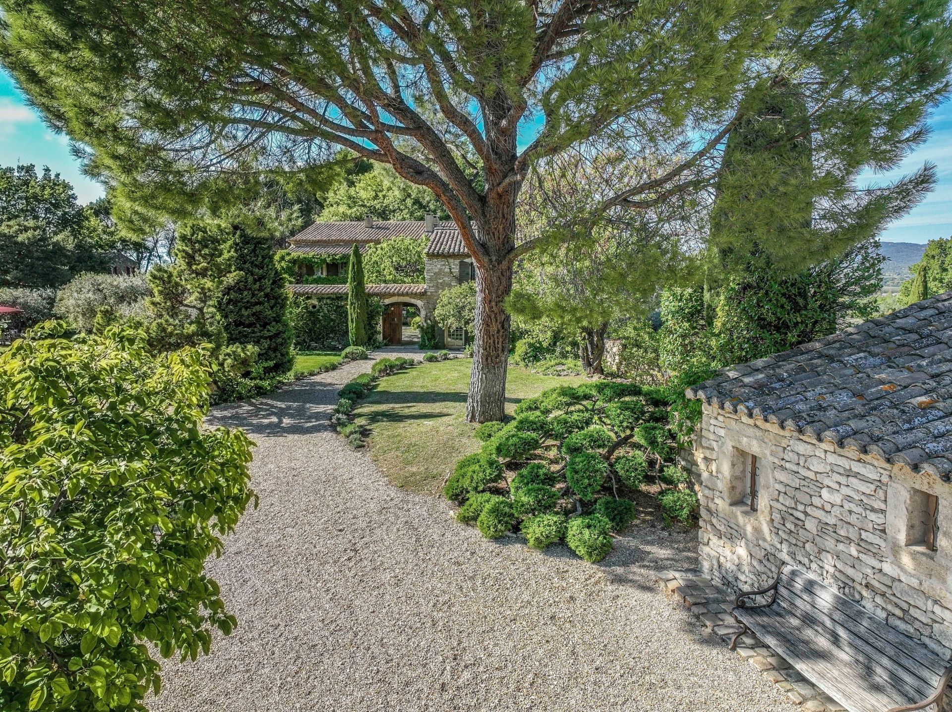 maison 11 Pièces en vente sur OPPEDE (84580)