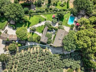 maison 11 Pièces en vente sur OPPEDE (84580)