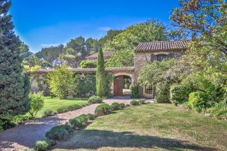 maison 11 Pièces en vente sur OPPEDE (84580)