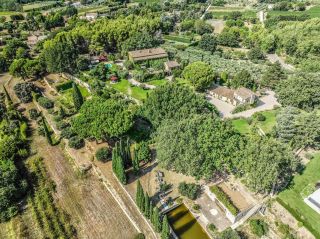 maison 11 Pièces en vente sur OPPEDE (84580)