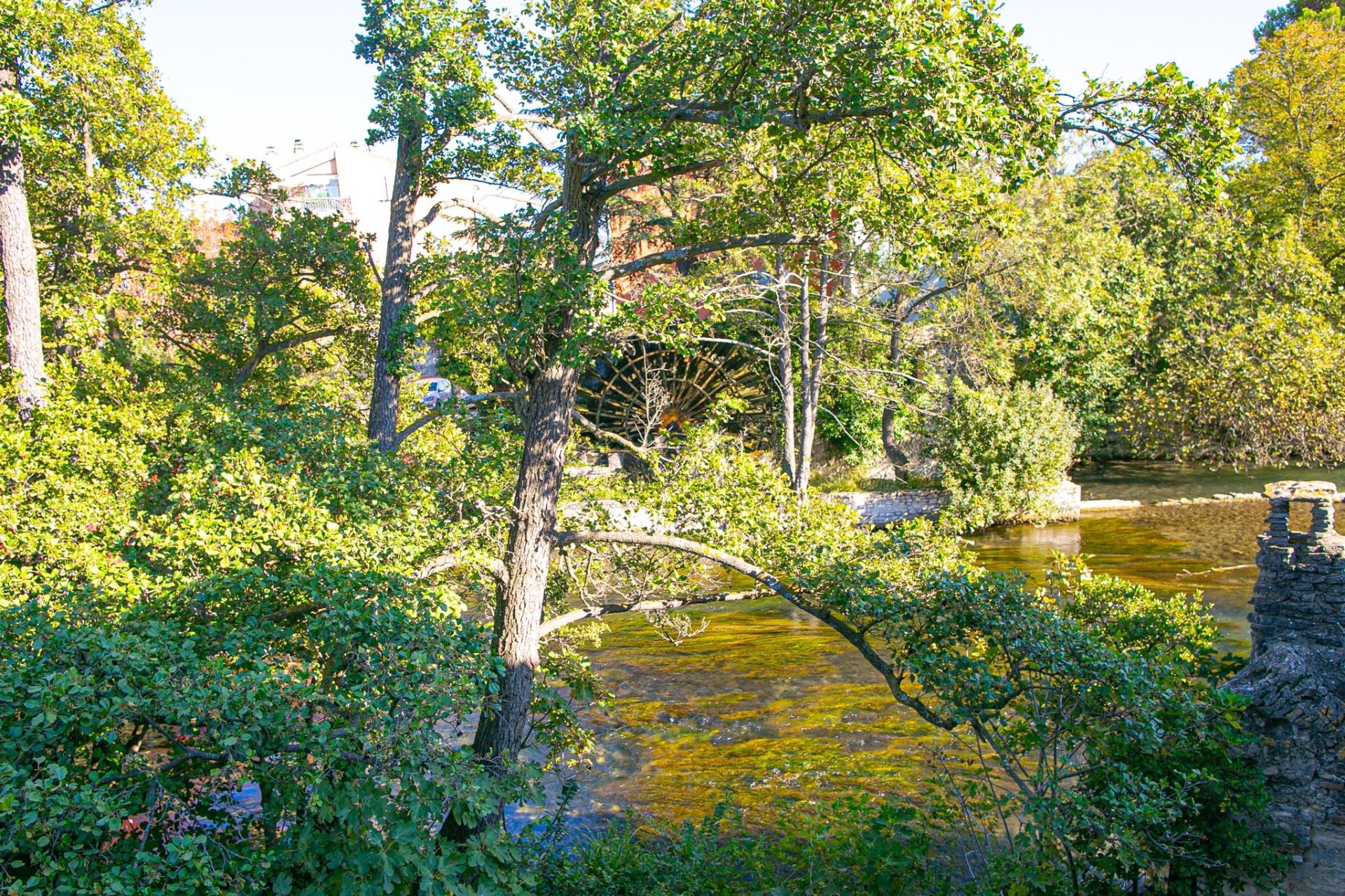 maison 8 Pièces en vente sur L ISLE SUR LA SORGUE (84800)