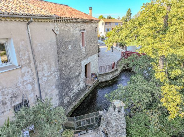 Vente Maison L'Isle-sur-la-Sorgue 8&nbsp;Pièces 250&nbsp;m²