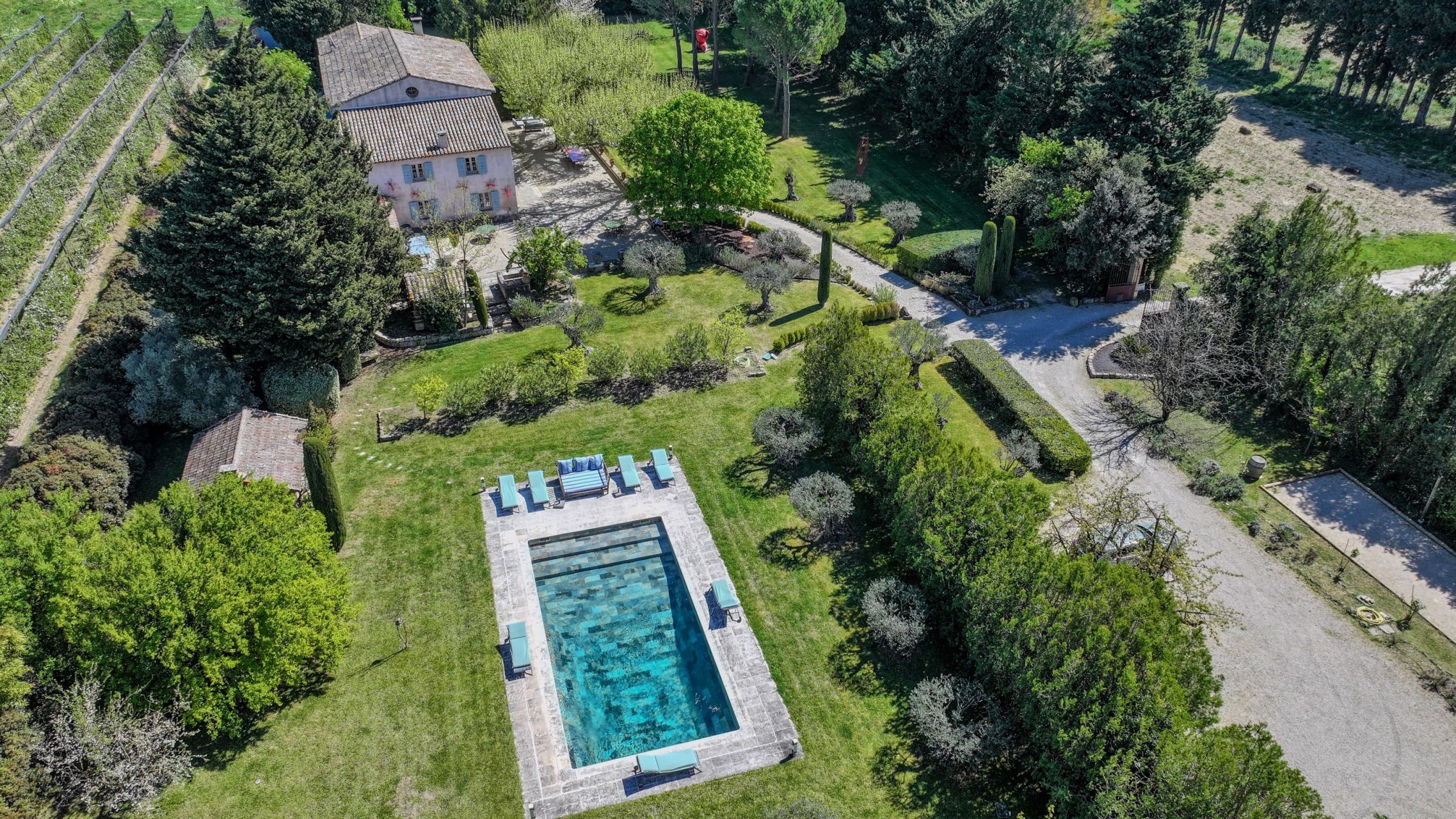 maison 15 Pièces en vente sur L ISLE SUR LA SORGUE (84800)