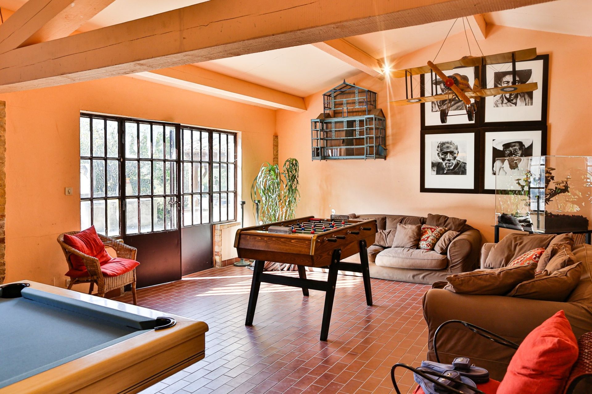 house 15 Rooms for sale on LES VIGNERES (84300)