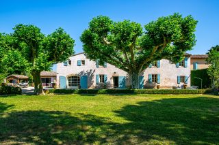 house 15 Rooms for sale on LES VIGNERES (84300)