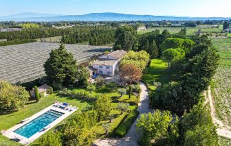 house 15 Rooms for sale on L ISLE SUR LA SORGUE (84800)