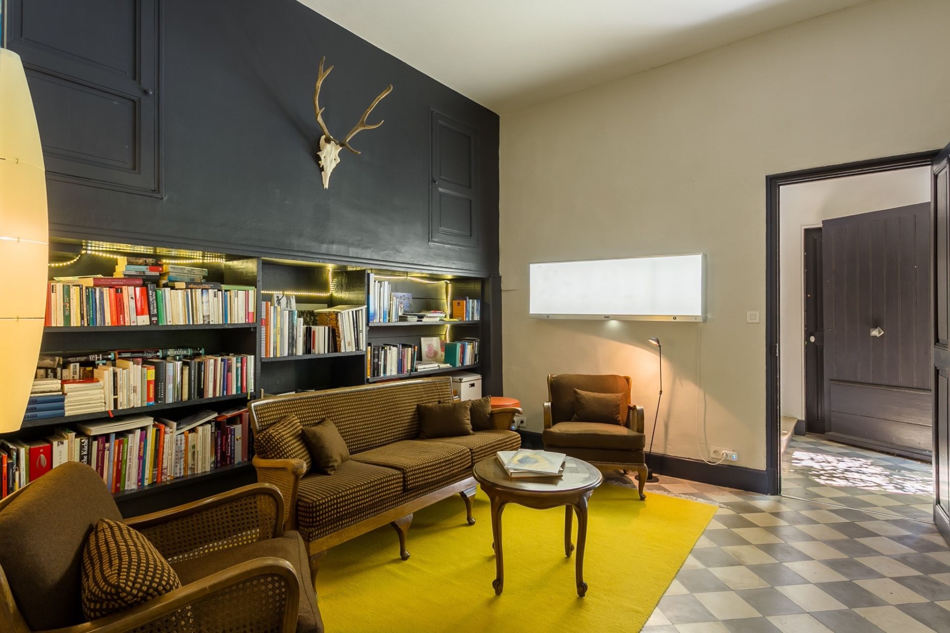 house 12 Rooms for sale on L ISLE SUR LA SORGUE (84800)