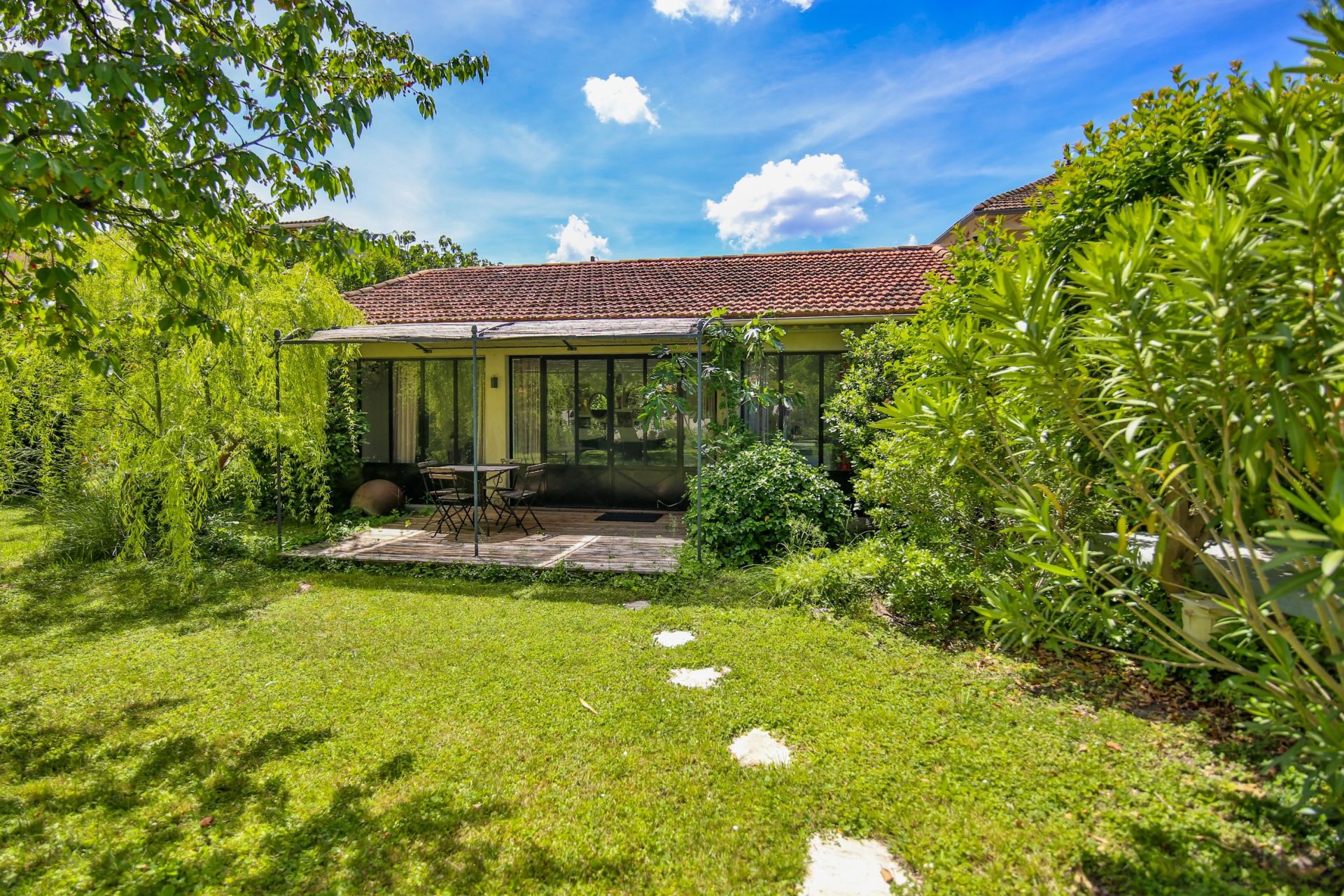maison 12 Pièces en vente sur L ISLE SUR LA SORGUE (84800)