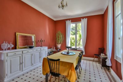 Vente Maison L'Isle-sur-la-Sorgue 12&nbsp;Pièces 350&nbsp;m²