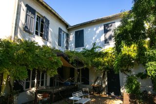 maison 12 Pièces en vente sur L ISLE SUR LA SORGUE (84800)