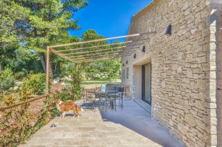 house 6 Rooms for sale on SAUMANE DE VAUCLUSE (84800)