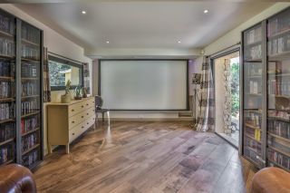 house 6 Rooms for sale on SAUMANE DE VAUCLUSE (84800)