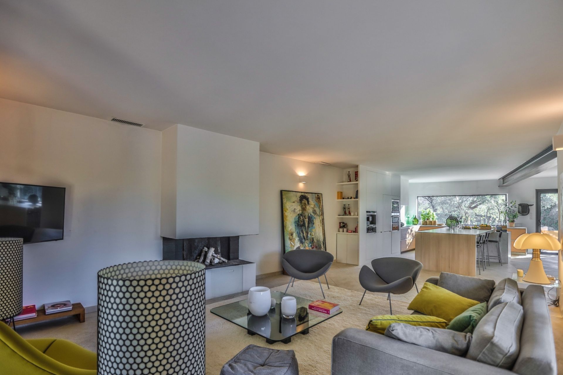 house 6 Rooms for sale on CAROMB (84330)