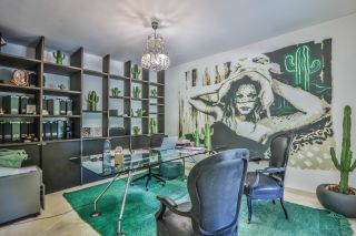 house 6 Rooms for sale on CAROMB (84330)