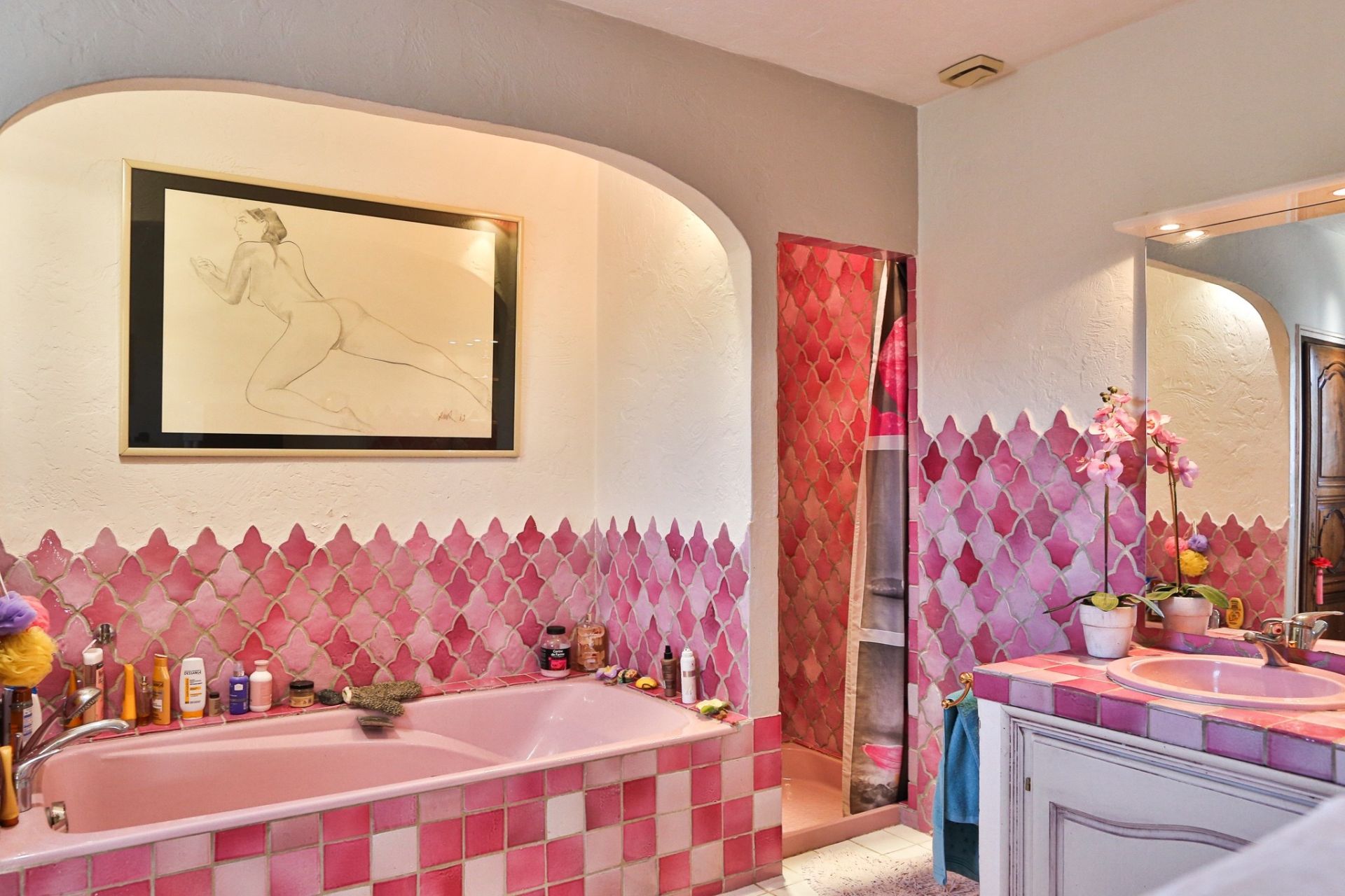 house 19 Rooms for sale on TAILLADES (84300)