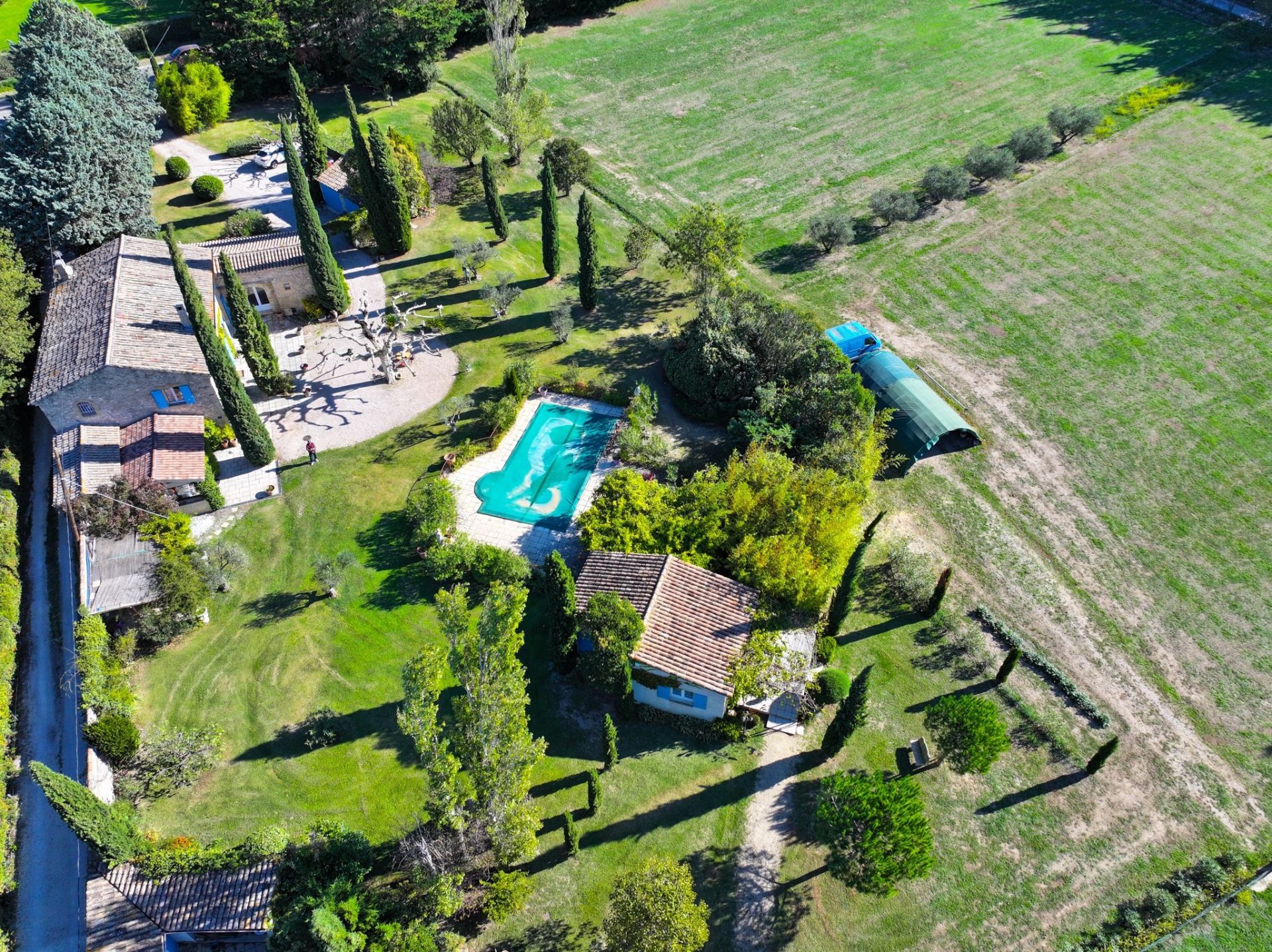 house 19 Rooms for sale on TAILLADES (84300)