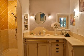 house 19 Rooms for sale on TAILLADES (84300)