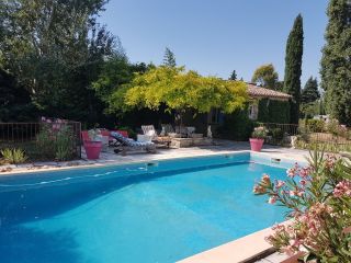 house 19 Rooms for sale on TAILLADES (84300)