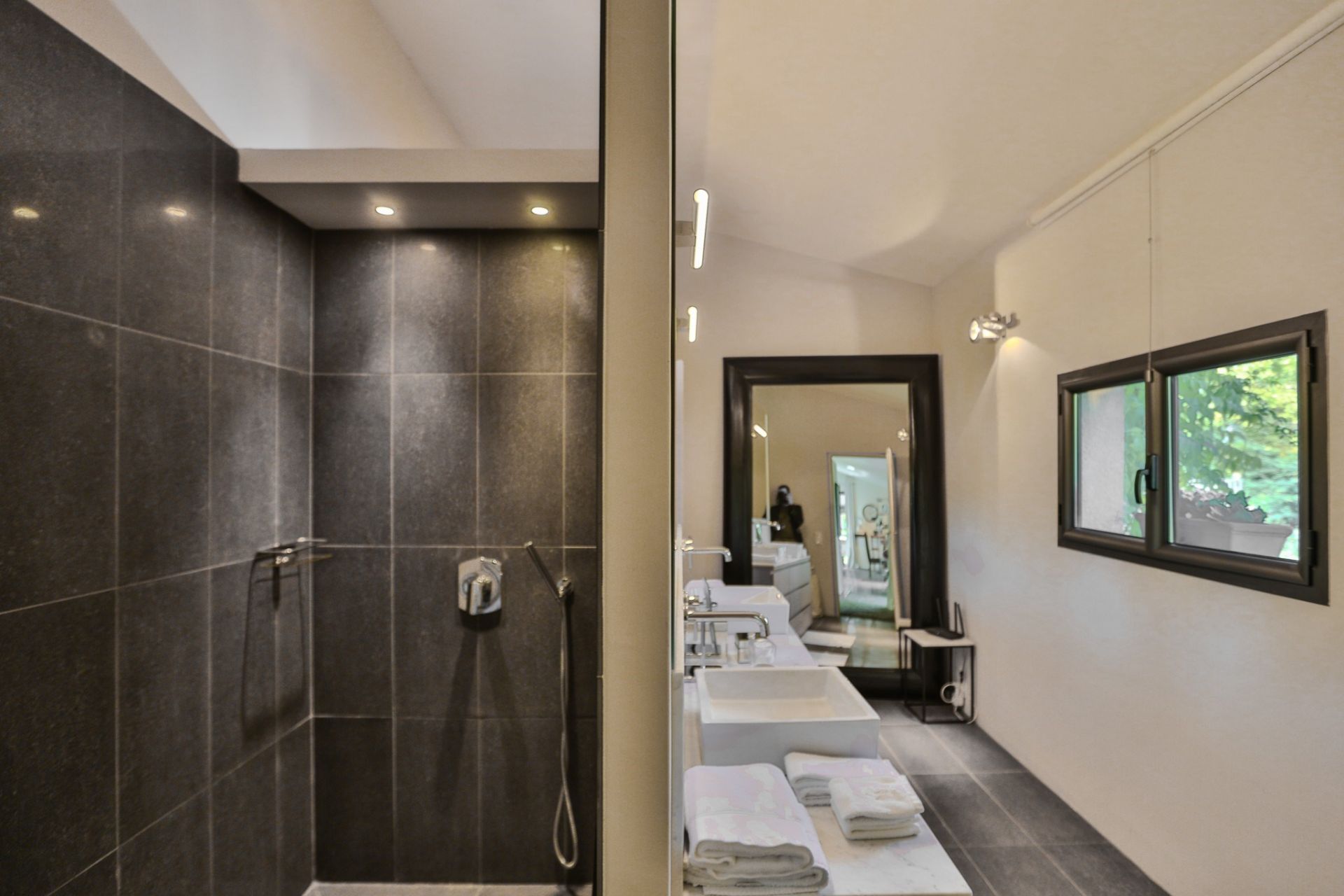 house 4 Rooms for seasonal rent on BONNIEUX (84480)