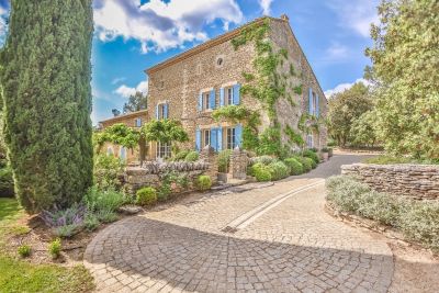 Vente Maison Gordes 15&nbsp;Pièces 430&nbsp;m²