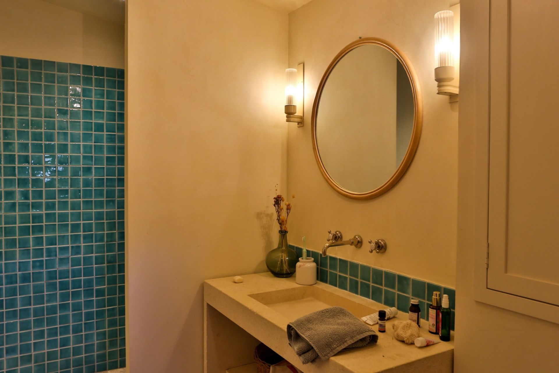 house 12 Rooms for sale on MORMOIRON (84570)