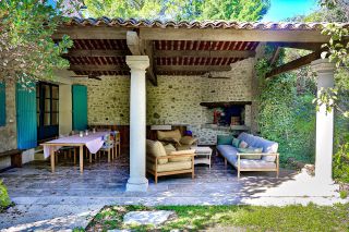 maison 12 Pièces en vente sur MORMOIRON (84570)