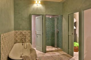 house 12 Rooms for sale on MORMOIRON (84570)