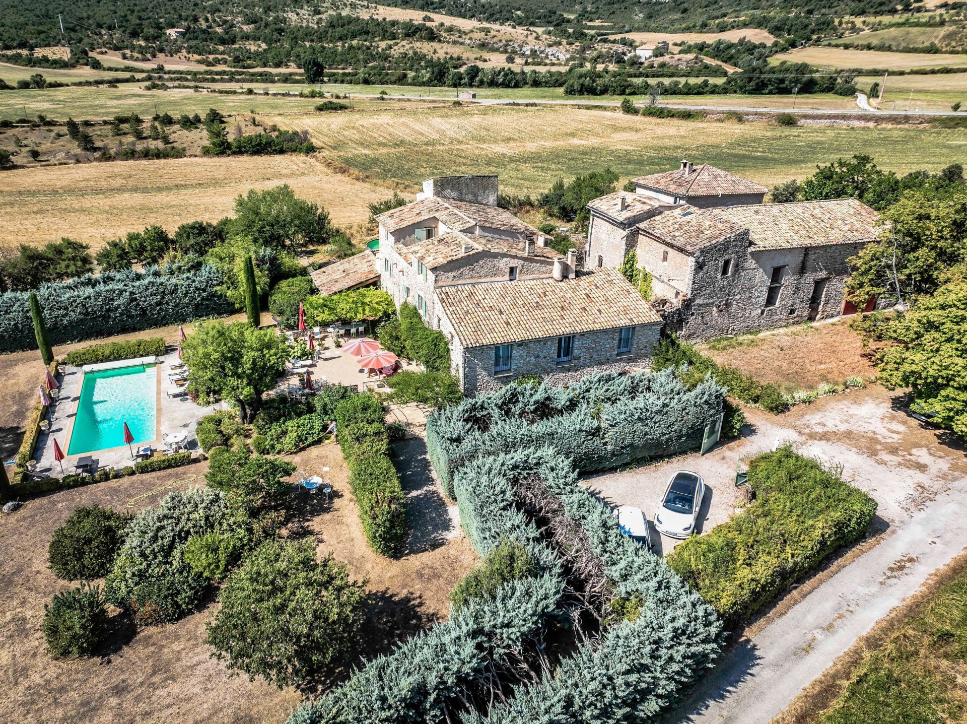 maison 20 Pièces en vente sur VIENS (84750)