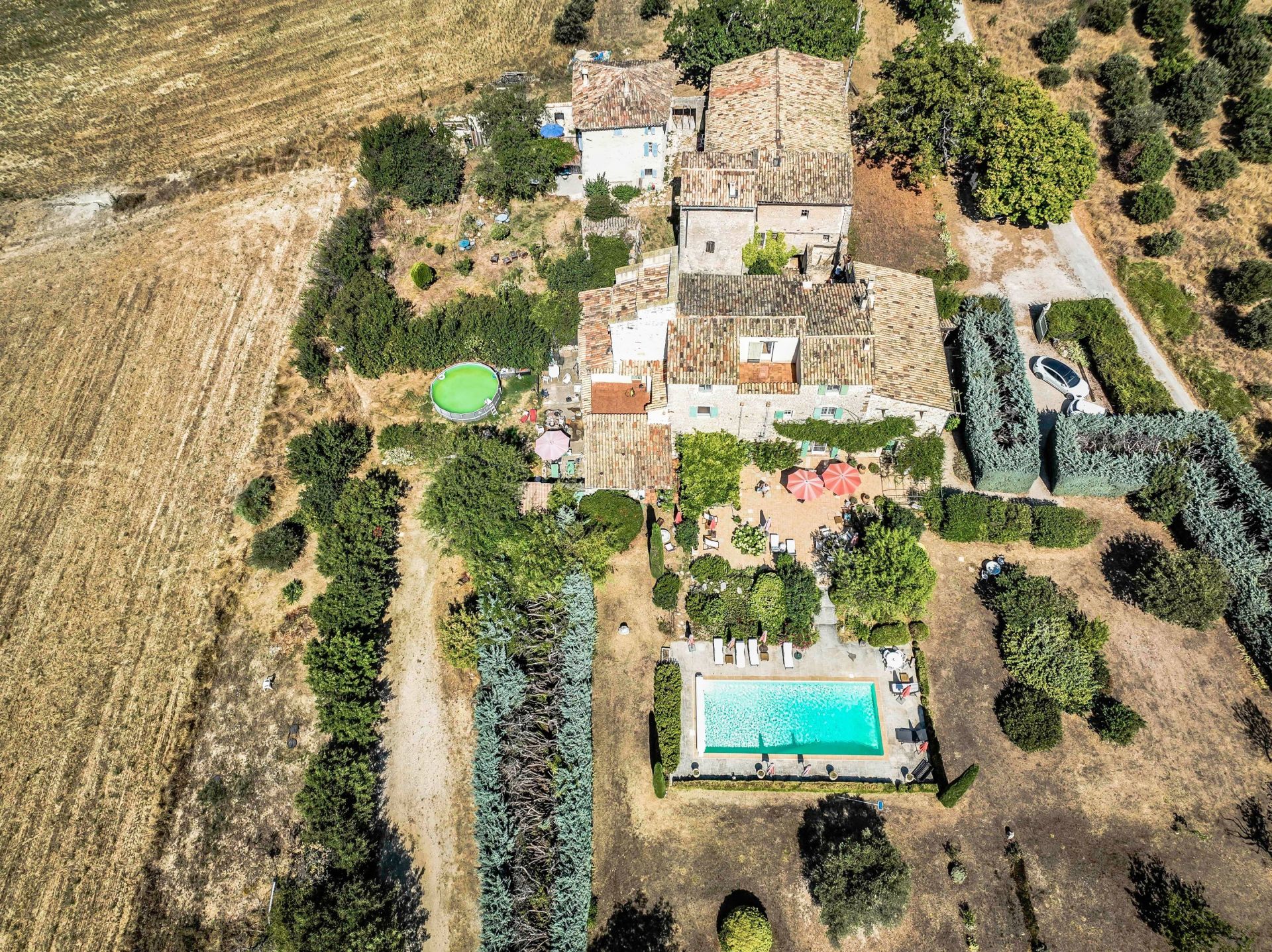maison 20 Pièces en vente sur VIENS (84750)