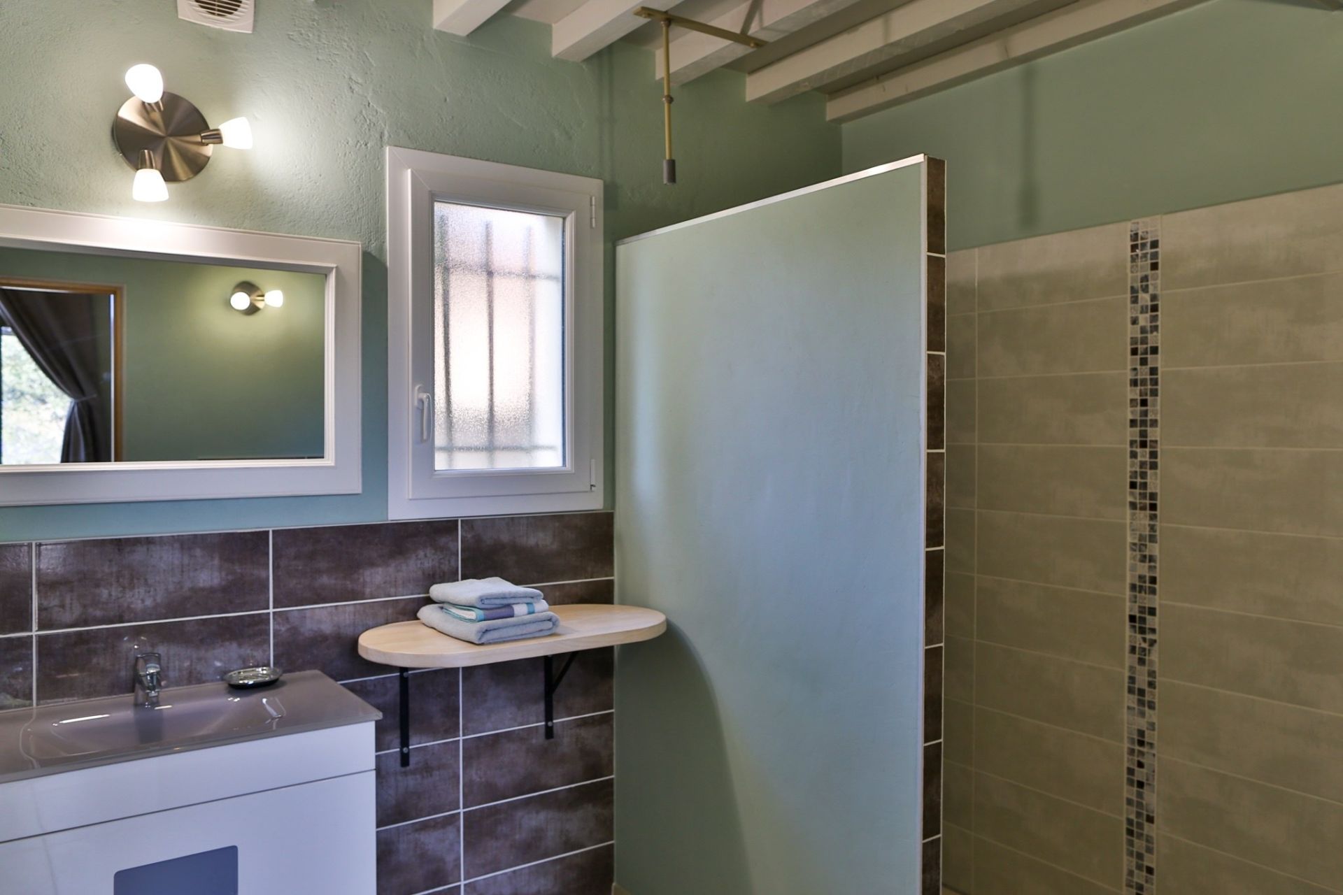 bastide 19 Pièces en vente sur CHATEAUNEUF DE GADAGNE (84470)