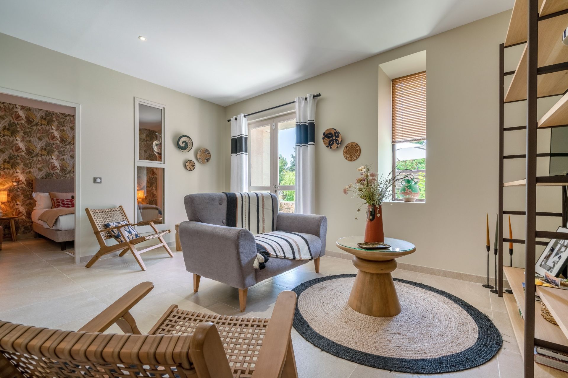 house 21 Rooms for sale on LAGNES (84800)