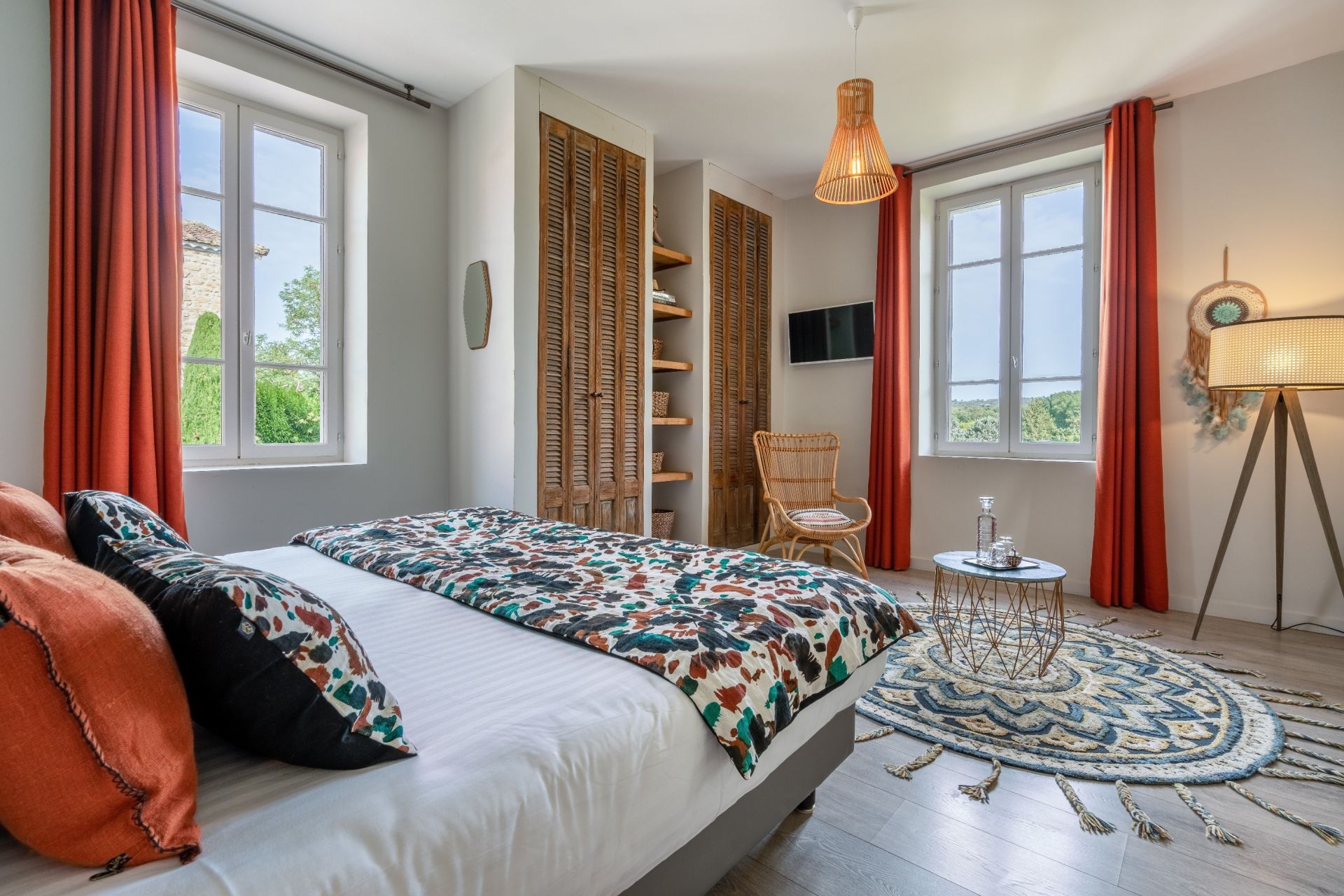 house 21 Rooms for sale on LAGNES (84800)