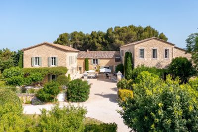 Sale House Lagnes 21 Rooms 858 m²