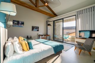 house 21 Rooms for sale on LAGNES (84800)