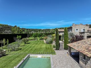 maison 11 Pièces en vente sur GORDES (84220)