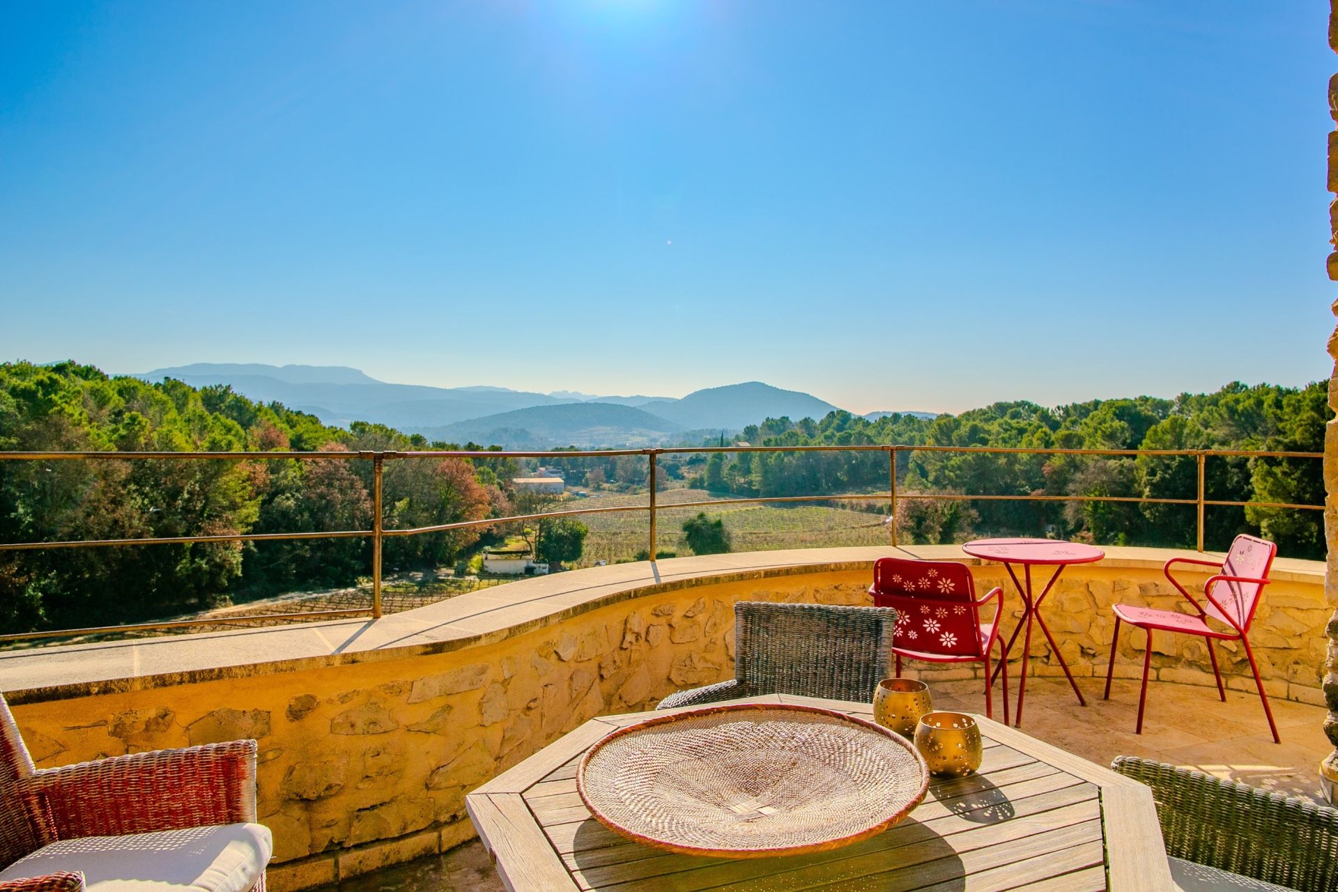 bastide 25 Rooms for sale on VAISON LA ROMAINE (84110)