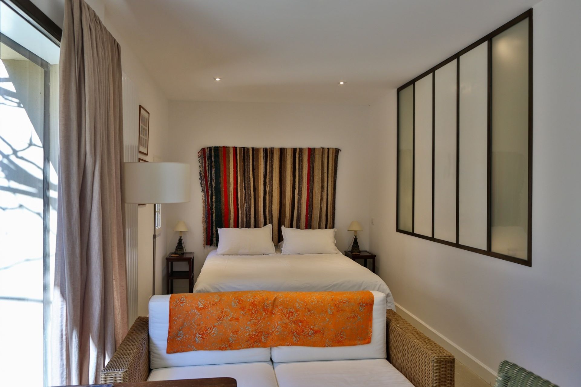 bastide 25 Rooms for sale on VAISON LA ROMAINE (84110)