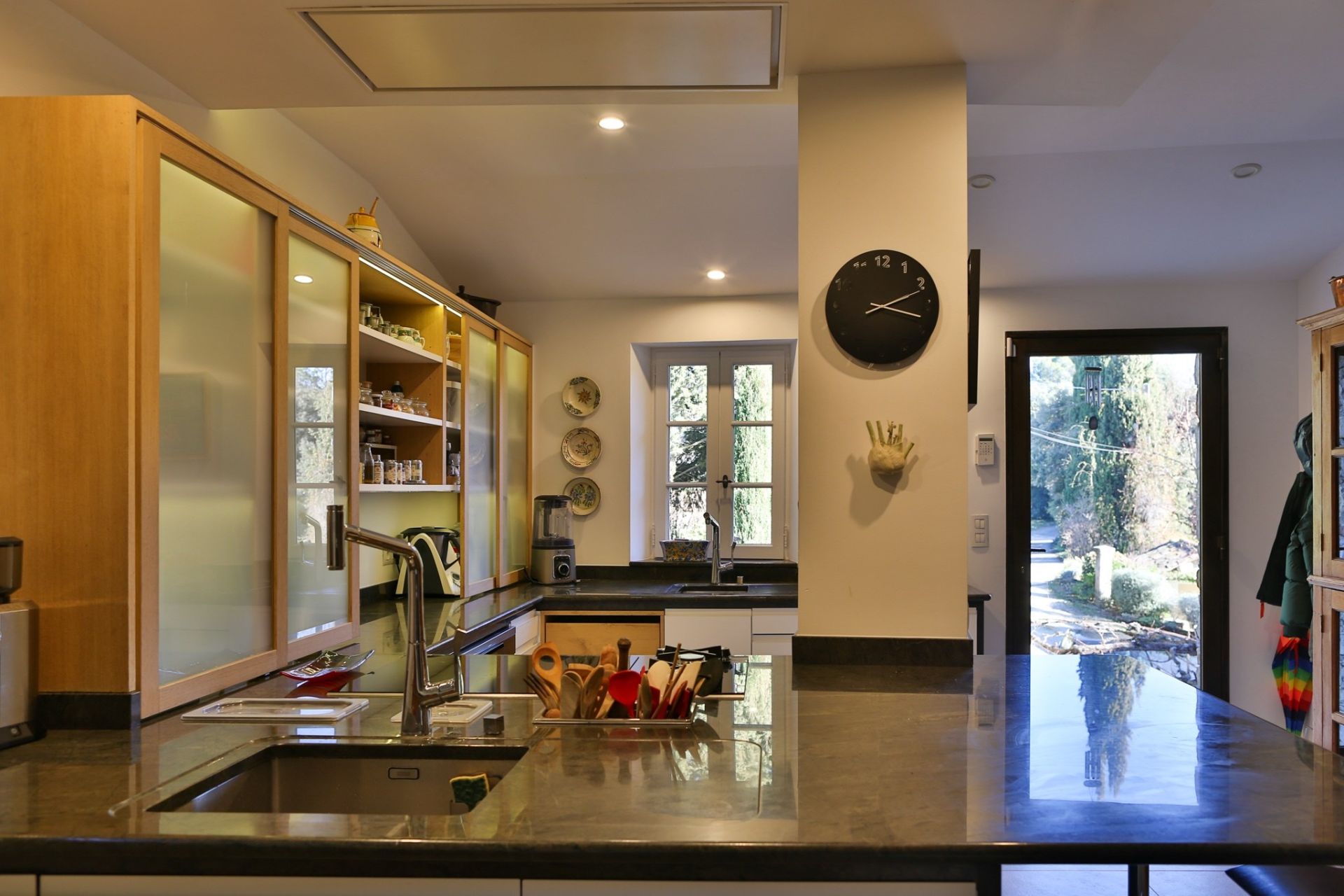 bastide 25 Rooms for sale on VAISON LA ROMAINE (84110)