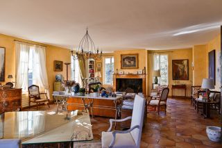bastide 25 Rooms for sale on VAISON LA ROMAINE (84110)