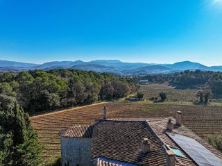 bastide 25 Rooms for sale on VAISON LA ROMAINE (84110)