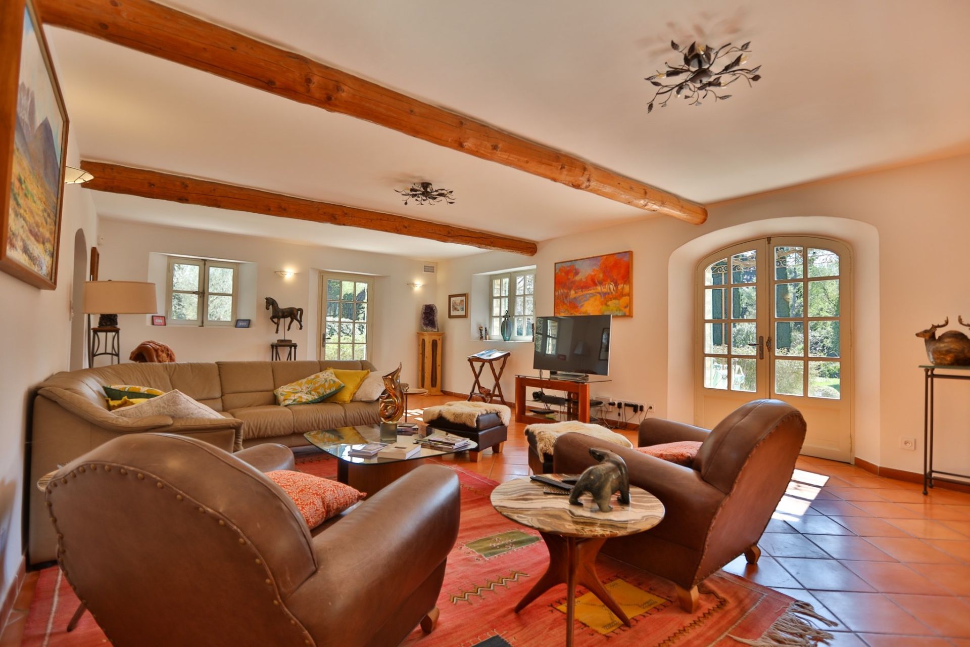 house 15 Rooms for sale on L ISLE SUR LA SORGUE (84800)