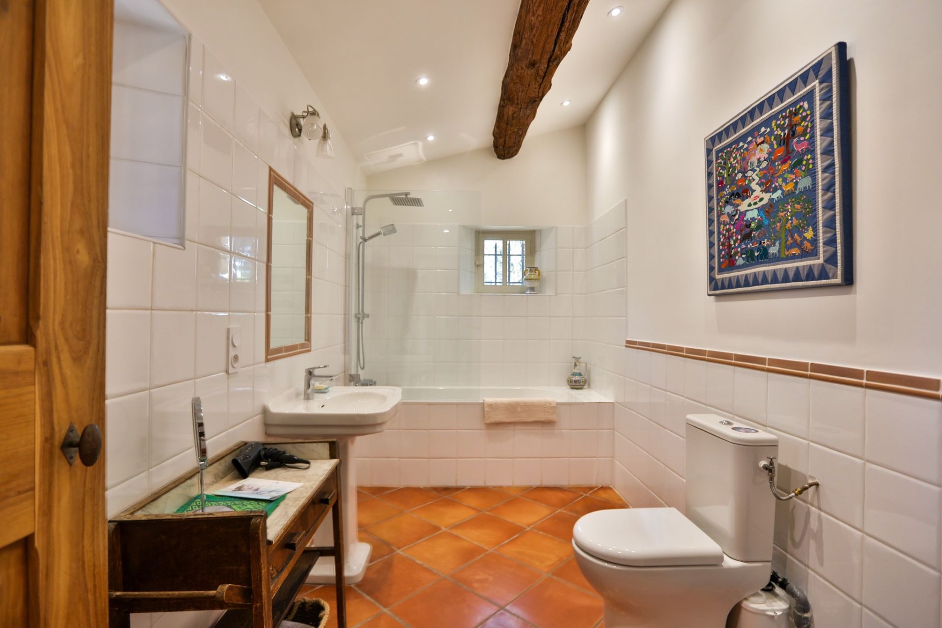 house 15 Rooms for sale on L ISLE SUR LA SORGUE (84800)
