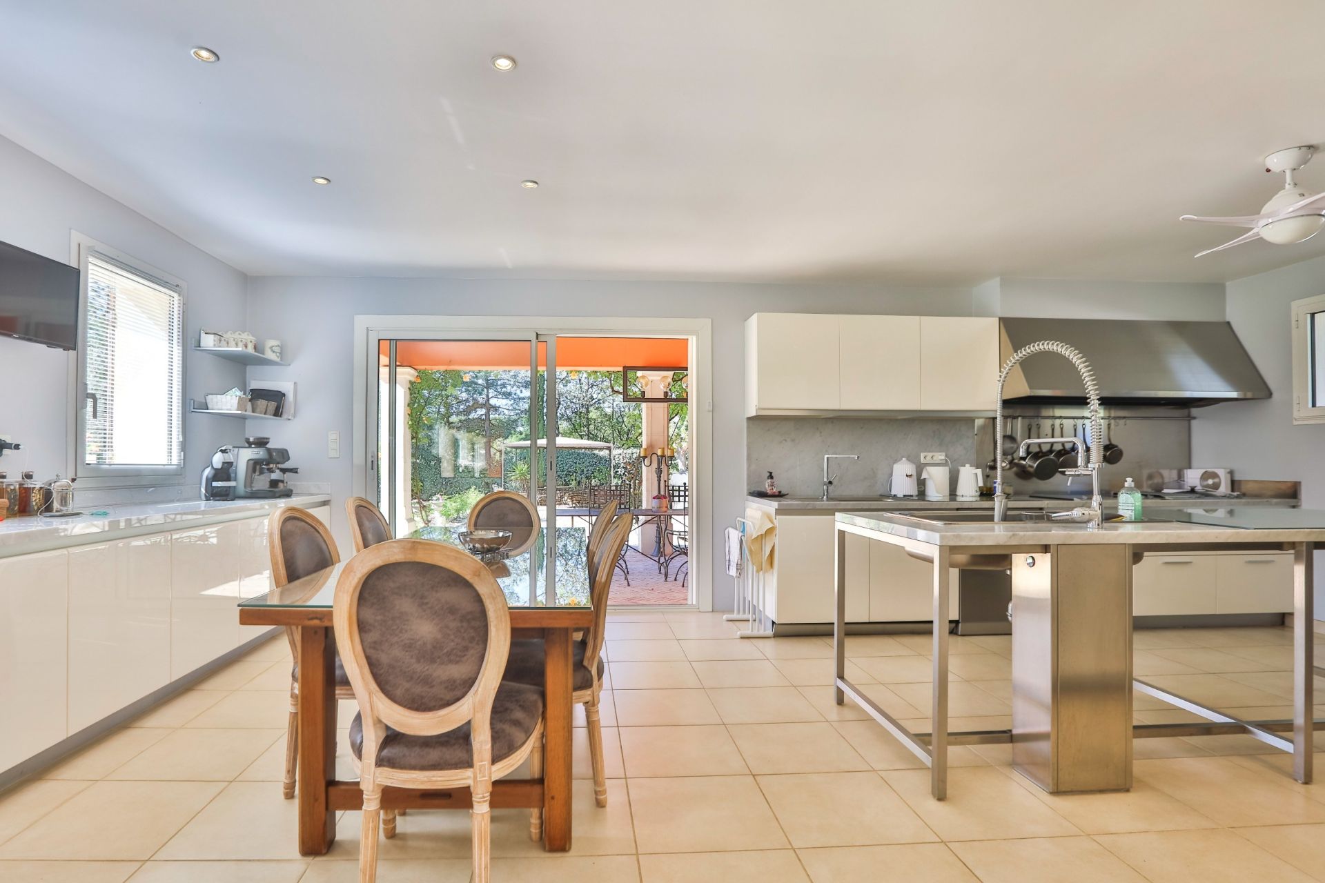 maison 10 Pièces en vente sur ROUSSILLON (84220)