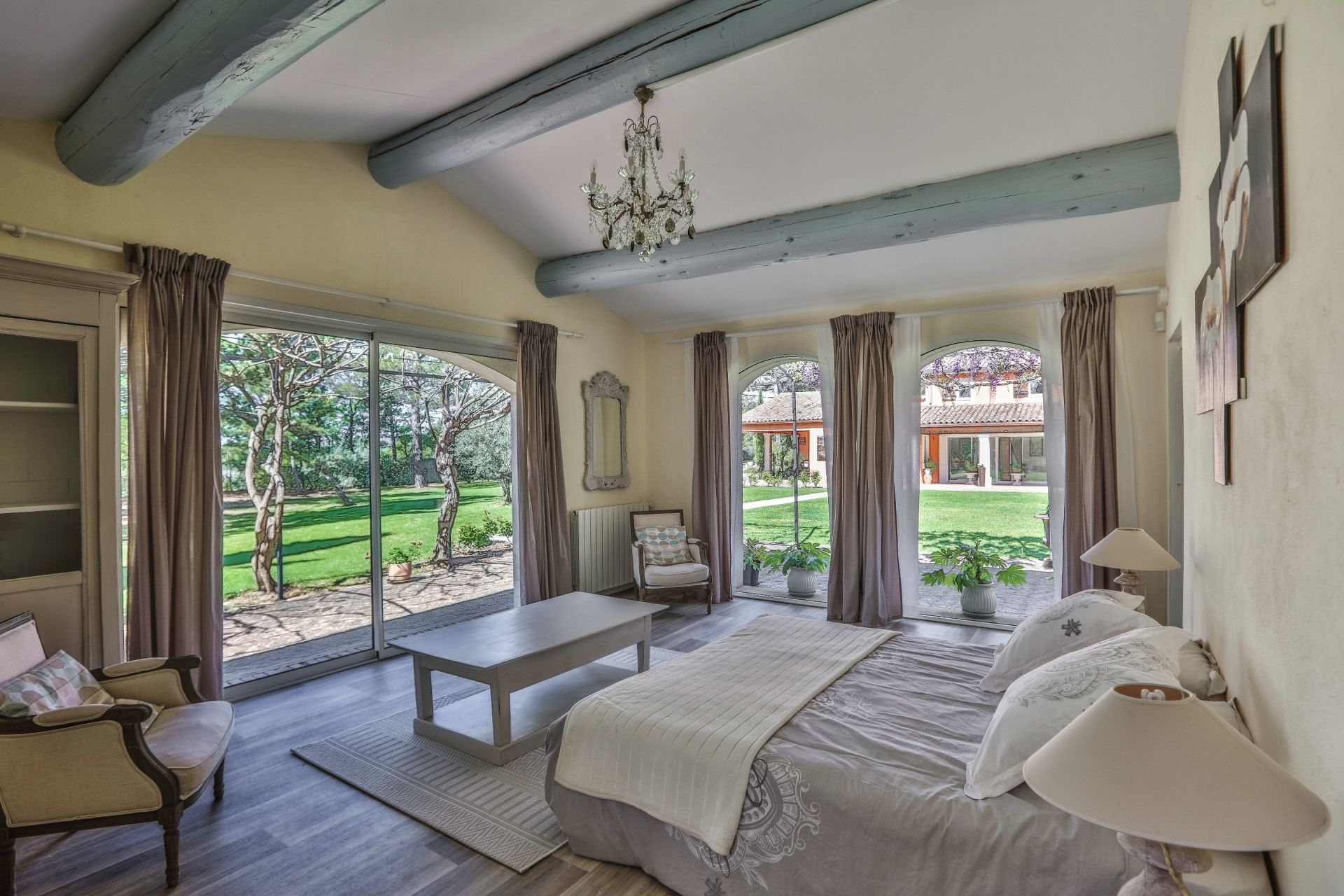 maison 10 Pièces en vente sur ROUSSILLON (84220)