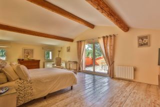 maison 10 Pièces en vente sur ROUSSILLON (84220)