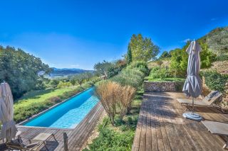 wine estate 10 Rooms for sale on NYONS (26110)