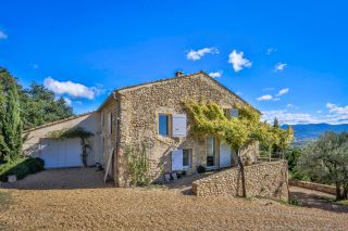 wine estate 10 Rooms for sale on NYONS (26110)