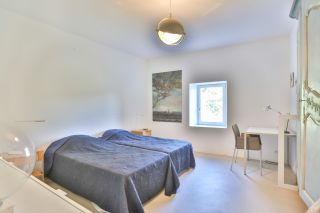 wine estate 10 Rooms for sale on NYONS (26110)