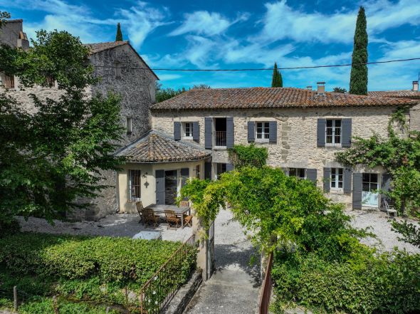 Sale House Saumane-de-Vaucluse 7&nbsp;Rooms 230&nbsp;m²