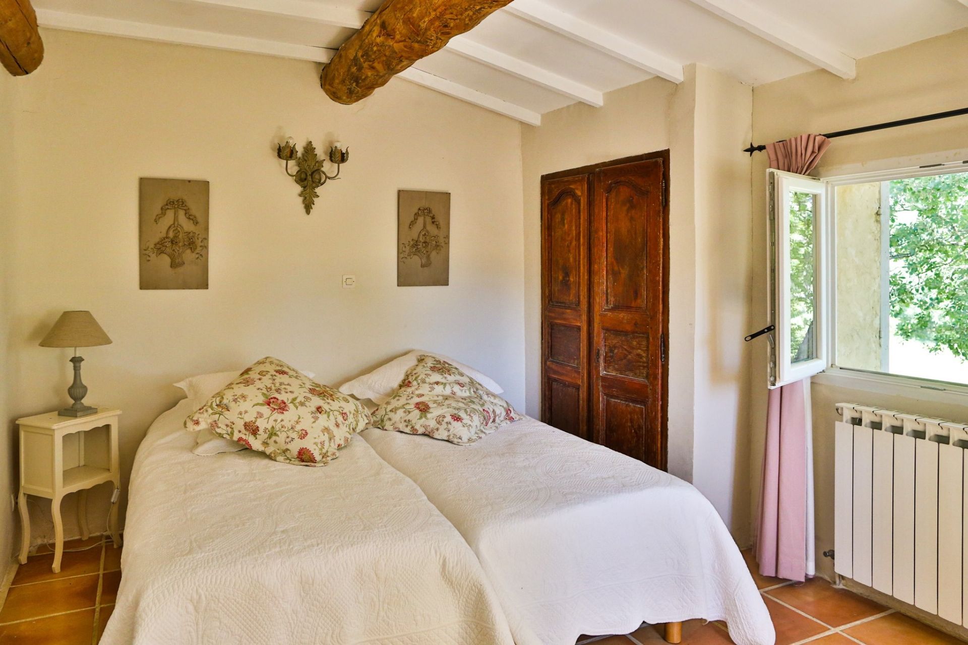 maison 15 Pièces en vente sur CERESTE (04280)